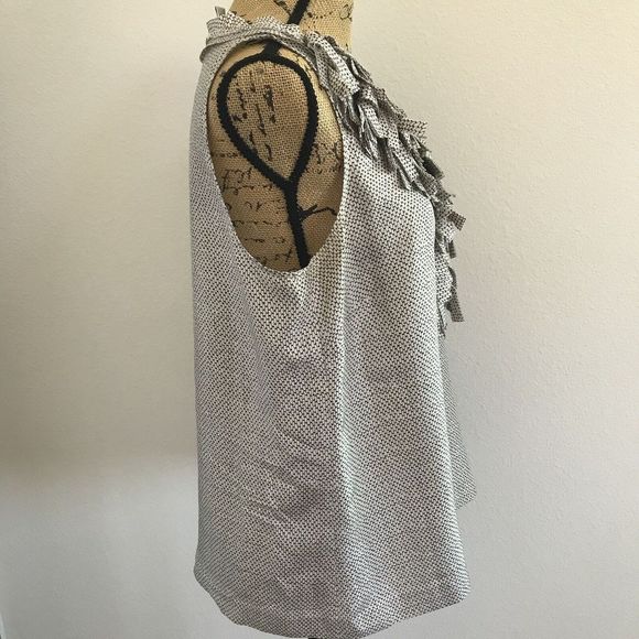 J.Crew Womens Silk Ruffle Blouse Size 12 Sleeveless Tank Hidden Button Placket - Picture 4 of 9